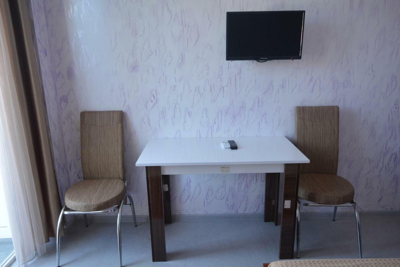 Hotel Niks Makhinjauri Esterno foto